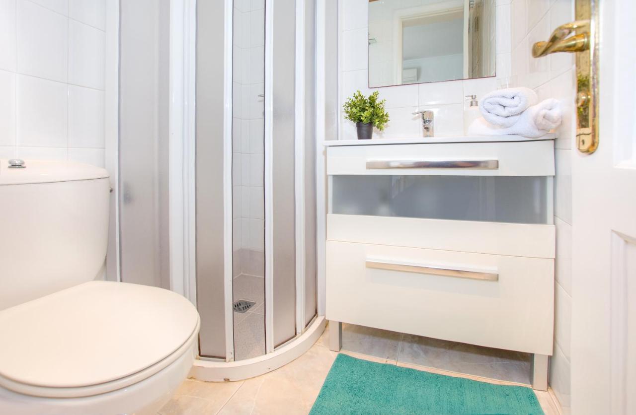 Guesthouse Le Reve Mogan Bagian luar foto