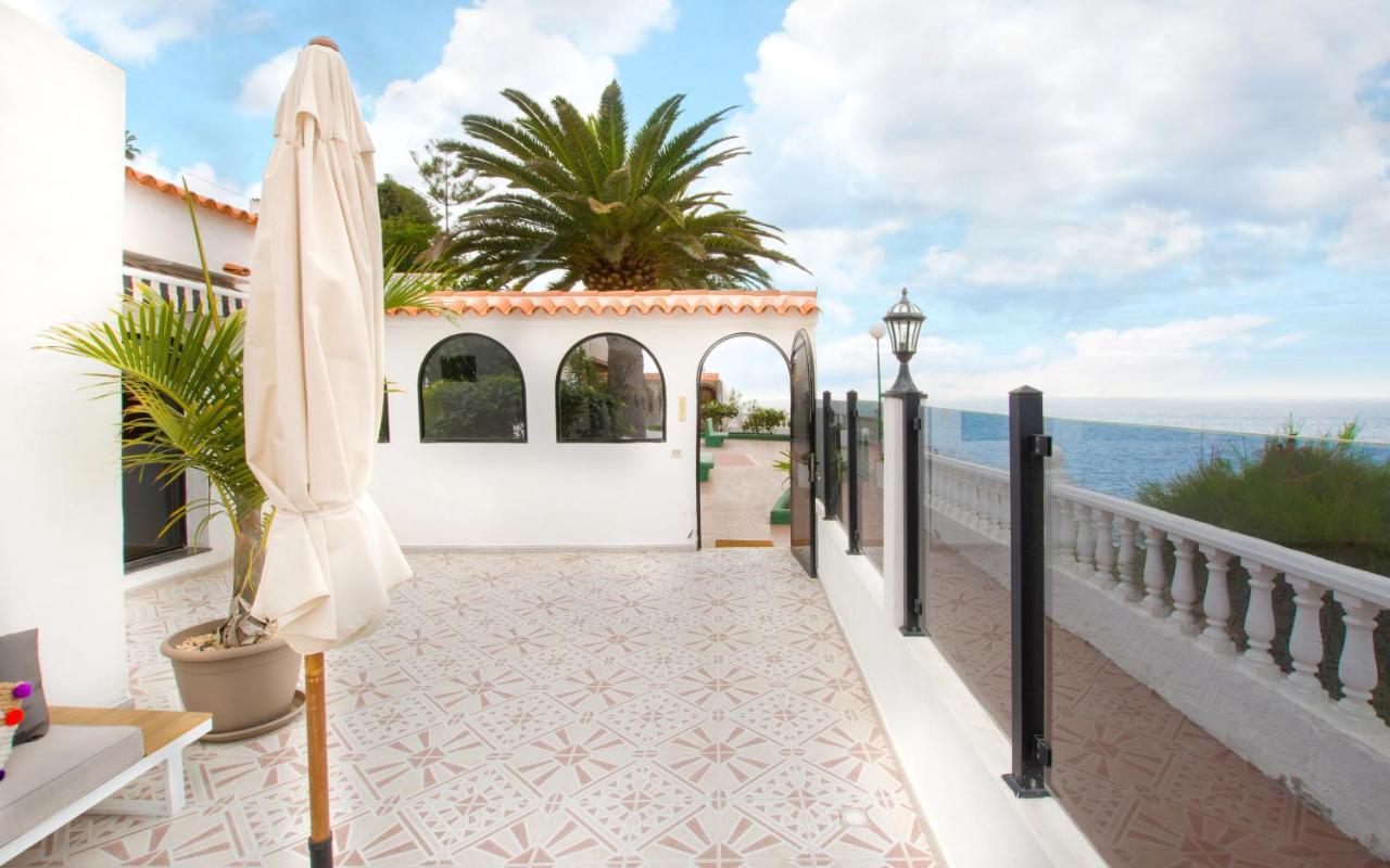 Guesthouse Le Reve Mogan Bagian luar foto
