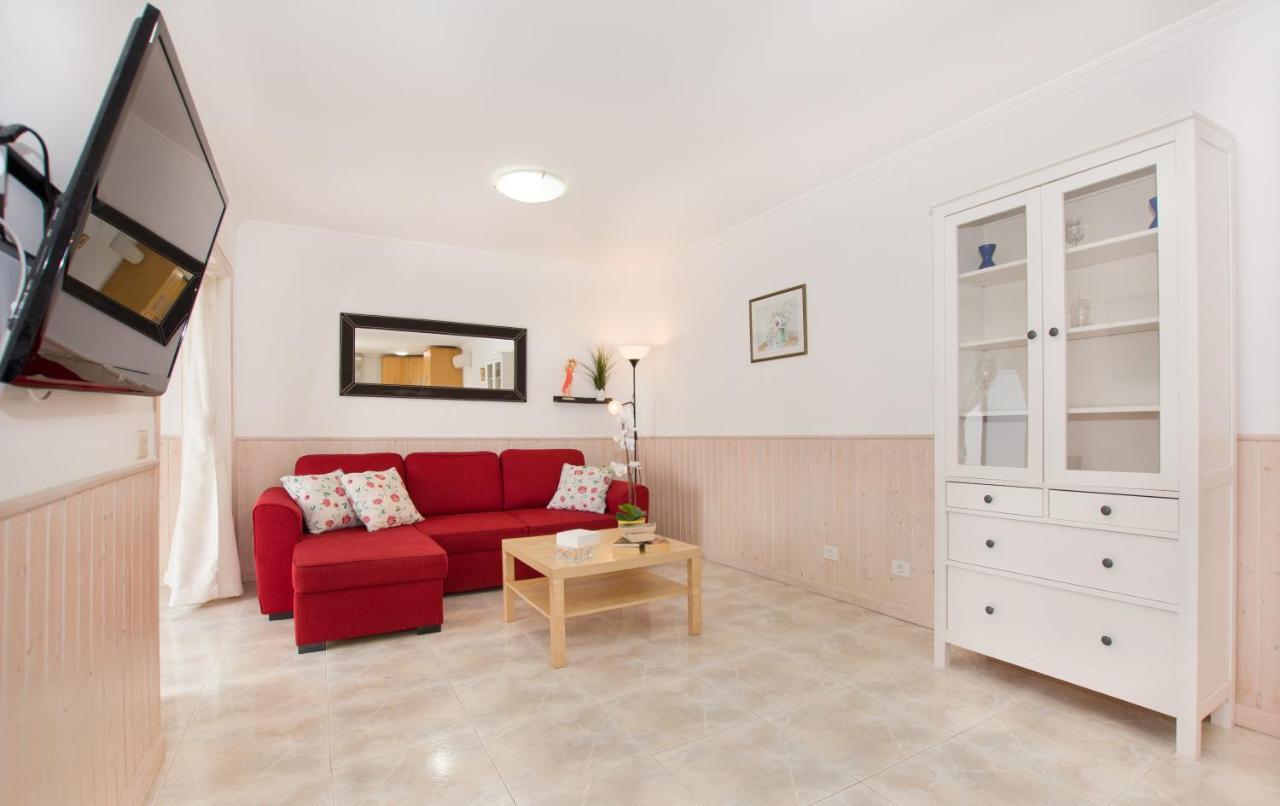Guesthouse Le Reve Mogan Bagian luar foto